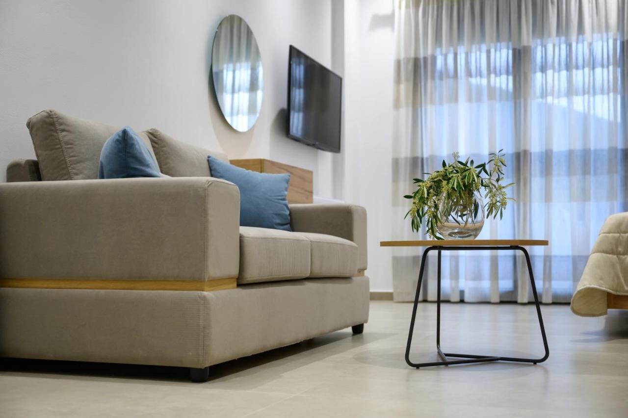 Suites Of Happiness Парга Экстерьер фото
