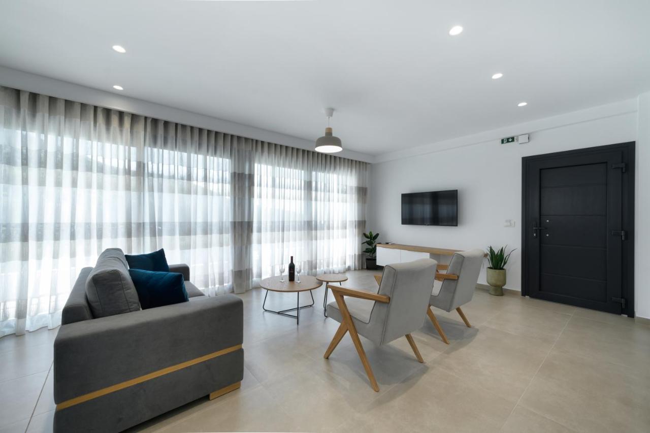 Suites Of Happiness Парга Экстерьер фото