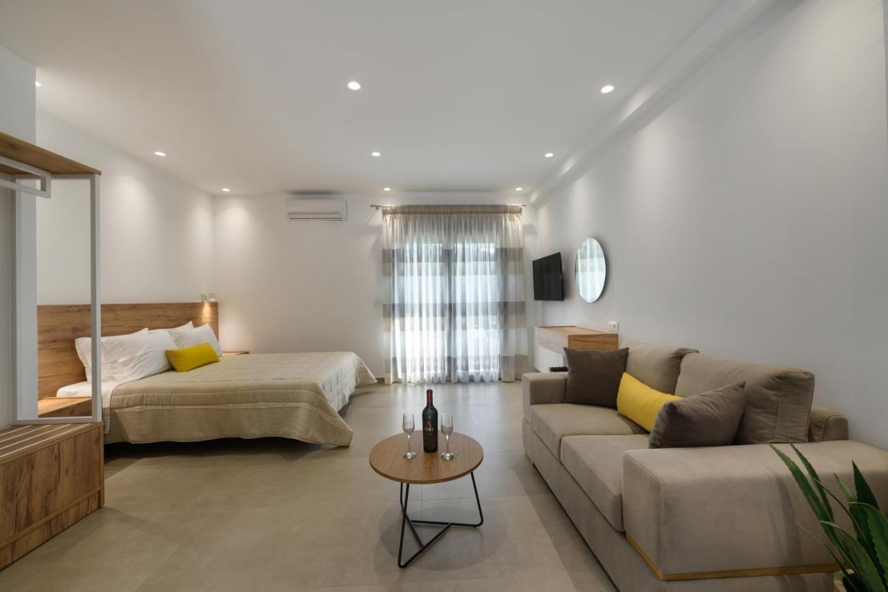 Suites Of Happiness Парга Экстерьер фото